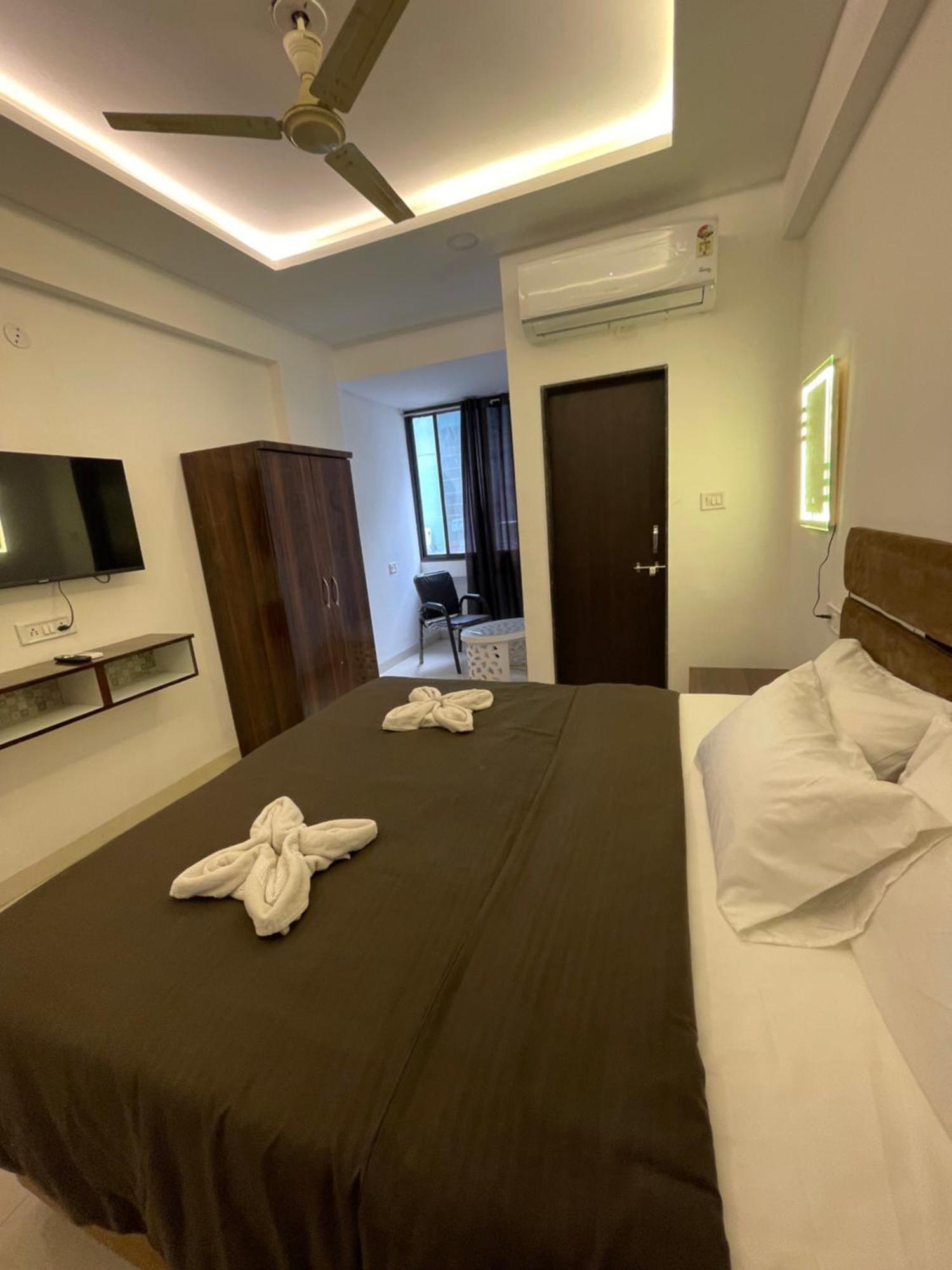 Hotel Kiwi Inn Vijaynagar Scheme 78 Indore Exterior foto